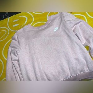 Pink Nike sweater 💞